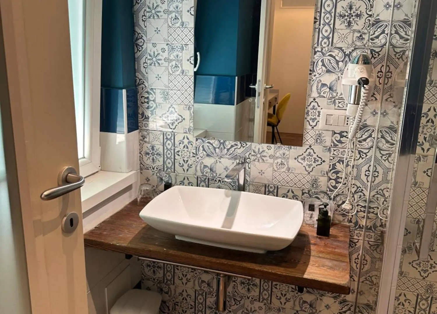 Hotiday Room Collection - Napoli Botanique Italy