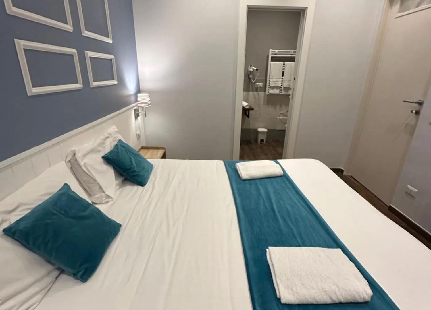 Aparthotel Hotiday Room Collection - Napoli Botanique
